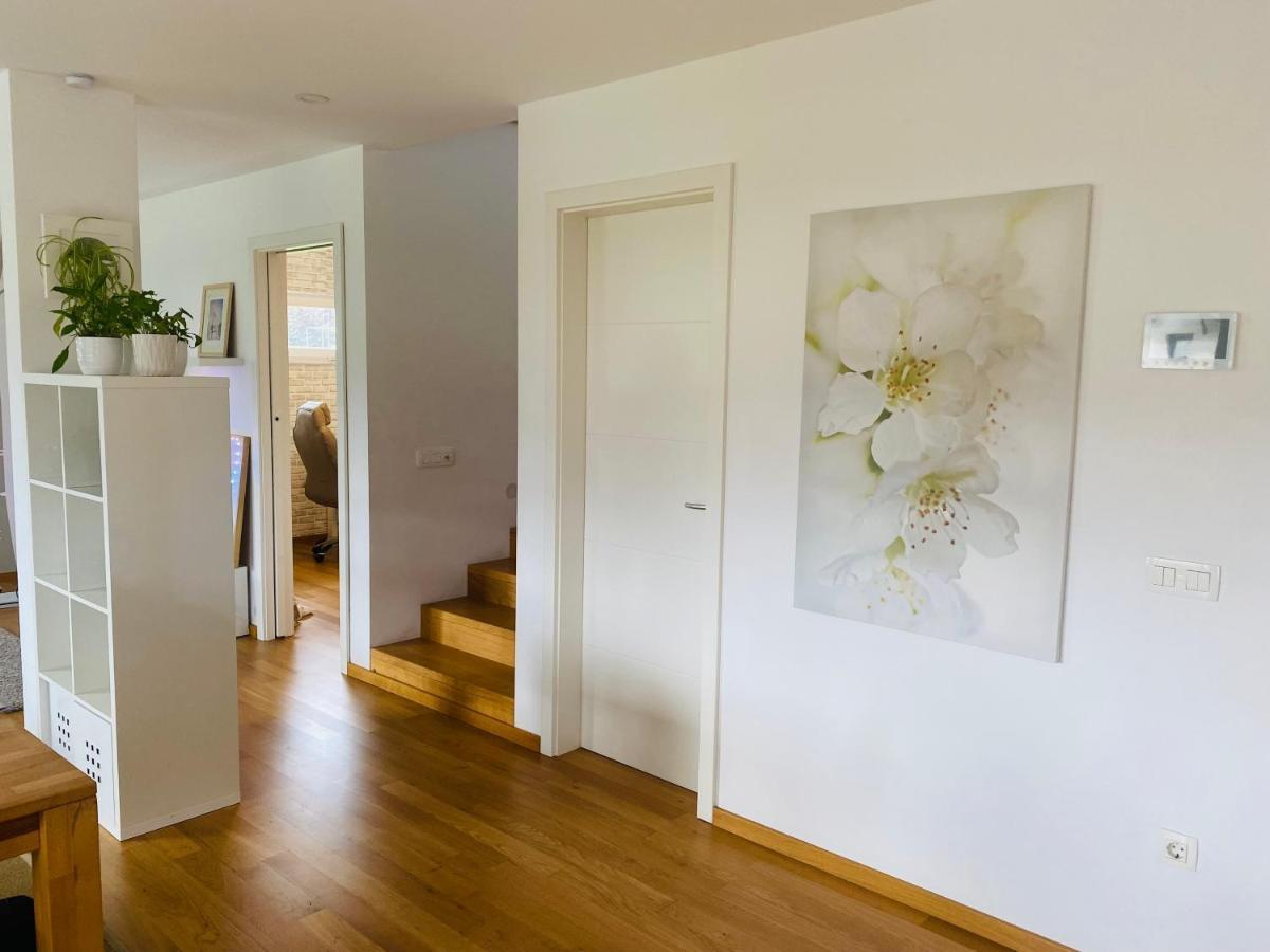 רדובליצ'ה Spacious Family Home Near Bled - Modern & Cozy מראה חיצוני תמונה
