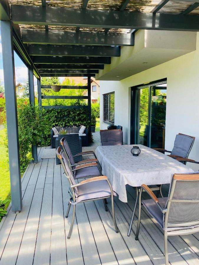 רדובליצ'ה Spacious Family Home Near Bled - Modern & Cozy מראה חיצוני תמונה