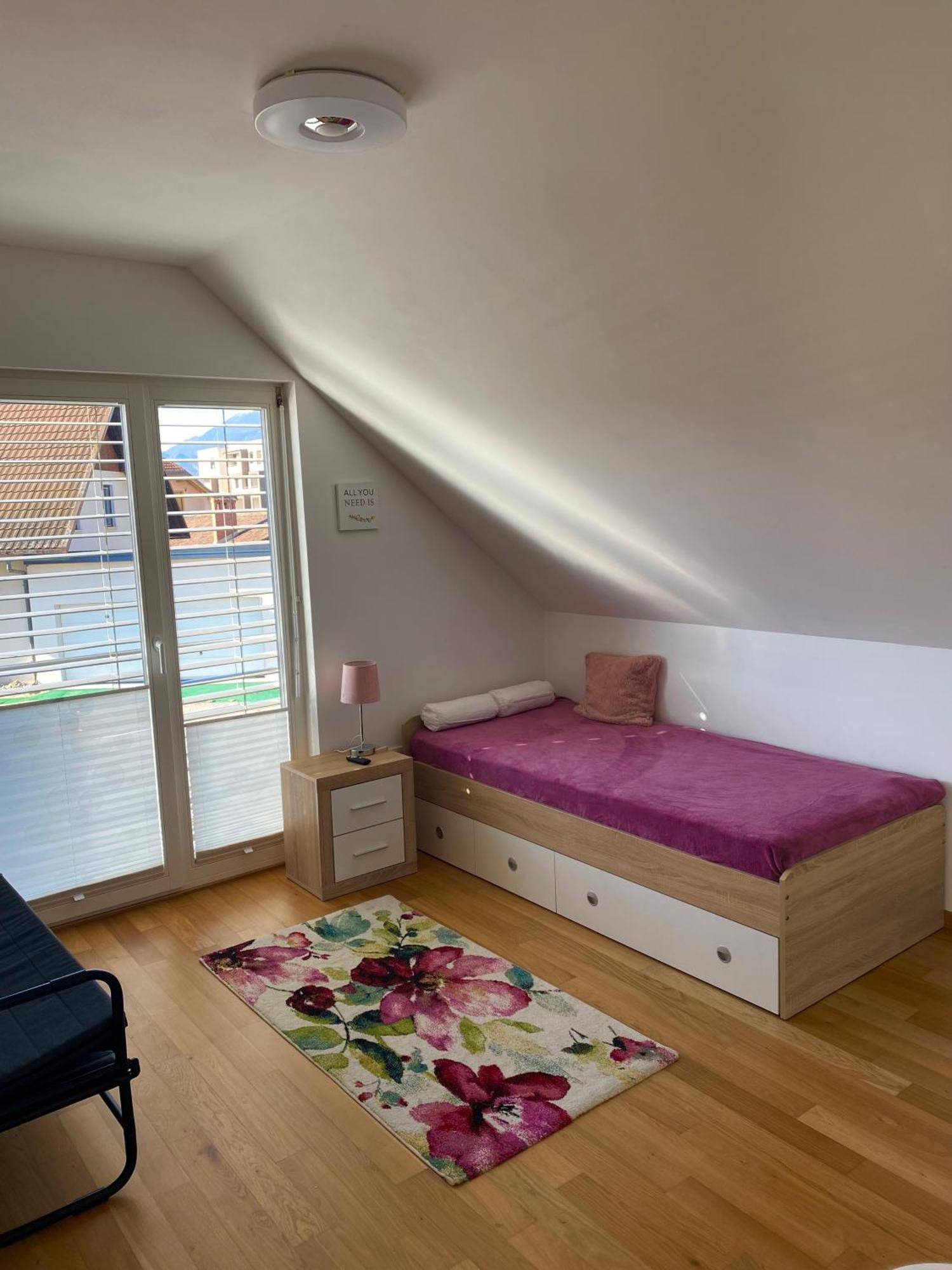 רדובליצ'ה Spacious Family Home Near Bled - Modern & Cozy מראה חיצוני תמונה